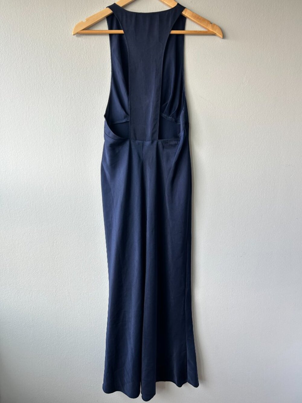 ASOS DESIGN Bias Cut Plunge Satin Midi Dress Racerback Navy US 2 NWT - Picture 4 of 9